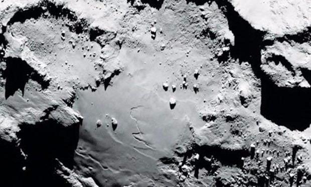 <p>Rosetta programı çerçevesinde kuyruklu yıldız yüzeyine inen Philae daha önce de burada bazı organik moleküller de tespit etmişti.</p>

<p> </p>

