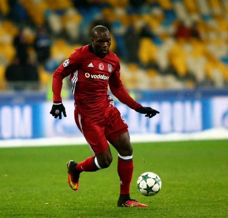 <p>-Bir kanser türü olarak Aboubakar!</p>
