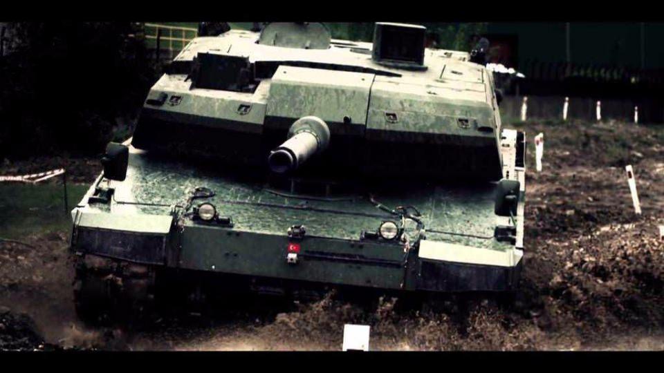 <p>Türkiye'nin en büyük özel sermayeli savunma sanayi şirketi olan ve Altay Milli Ana Muharebe Tankı Projesi'nin ana yüklenicisi konumundaki Otokar Otomotiv ve Savunma Sanayi AŞ, tankın seri üretimi konusundaki iddiasını ortaya koydu.</p>
<p> </p>