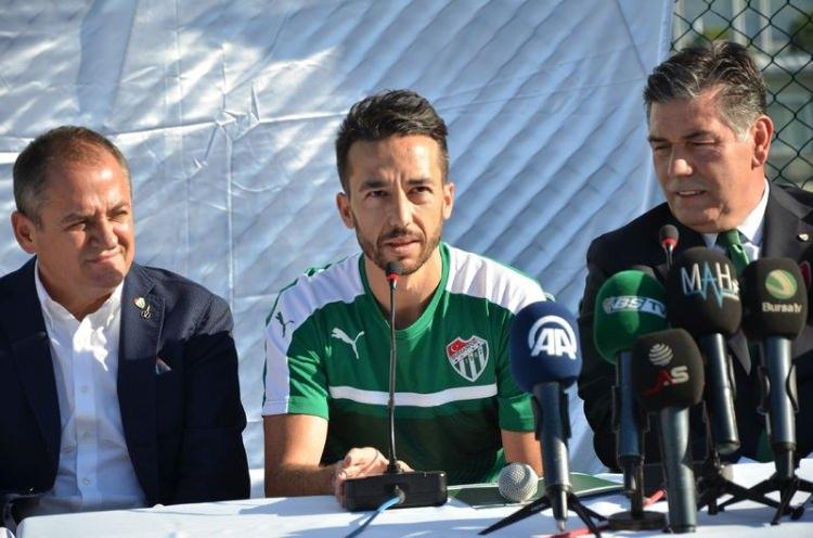<p>Bilal Kısa: Bu elleri ayıramayacak, bu vatanı bölemeyeceksiniz</p>
