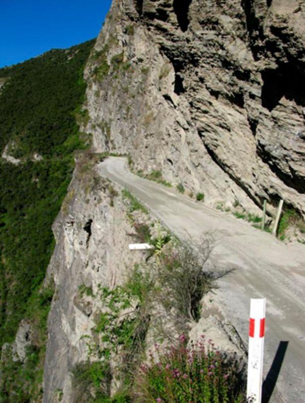 <p>3- Yeni Zelanda - Skippers Canyon yolu</p>