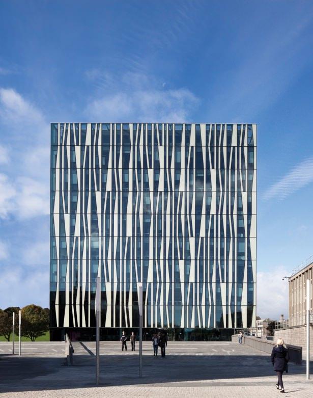 <p> Sir Duncan Rice Kütüphanesi (Aberdeen Üniversitesi), İskoçya</p>
