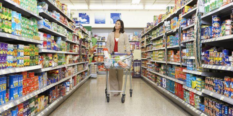 <p>Marketlerdeki indirimleri görmek için üst ve alt raflara bakmanız gerekir.</p>
