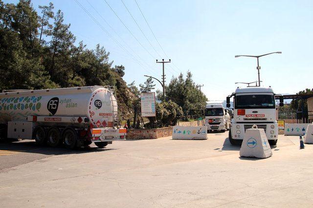 <p>Yatta Al Futtaim ya da yakınlarının bulunup bulunmadığı hakkında bilgi verilmezken, dünyanın en büyük yatları listesinde 23. sırada yer alan Radiant'ın, Marmaris'in ardından Doğu Akdeniz'e açılacağı ifade edildi.</p>

<p> </p>

