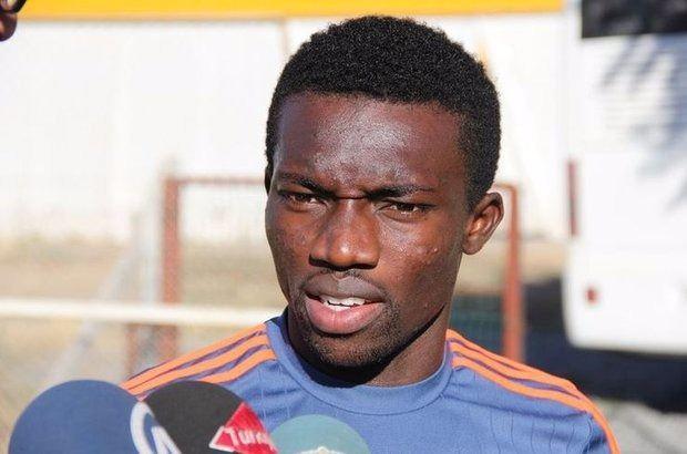 <p>Azubuike - Galatasaray ve Beşiktaş<br />
<br />
Yeni Malatyasporlu futbolcu Galatasaray'dan teklif aldığını doğruladı. "Beşiktaş'ta forma giyersem hayalim gerçek olur" dedi.</p>