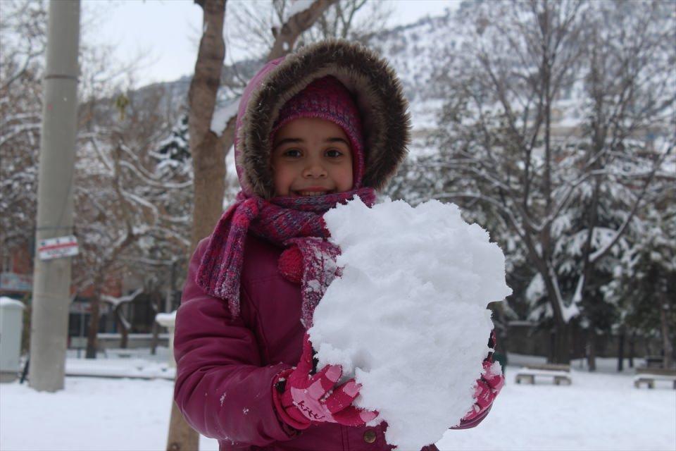 <p>AFYONKARAHİSAR</p>
