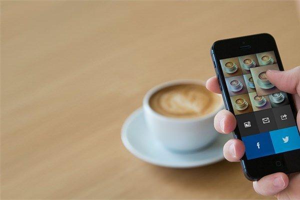 <p>Türk Telekom Grubu Bireysel İş Birimi CEO'su Erkan Akdemir ise, "Grubumuz 4G'nin başarısı için gereken tecrübeye, vizyona ve kaynağa sahip" ifadelerini kullandı.</p>
