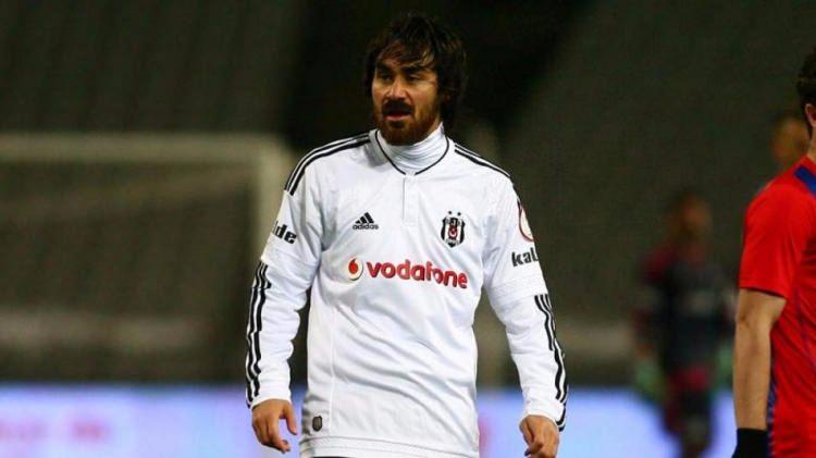 <p>VELİ KAVLAK - GÖZTEPE</p>