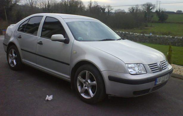 <p>Otomobil markası : Volkswagen Bora 1.6 Comfortline 2000<br />
<br />
2. El fiyatı : 21.400 TL</p>
