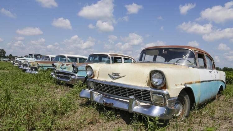 <p>ABD'nin Nebraska eyaletinde bulunan bu yer 1958 - 1980 yılları arasında, Ray Lambrecht tarafından Chevrolet marka otomobillerle dolduruldu.</p>
