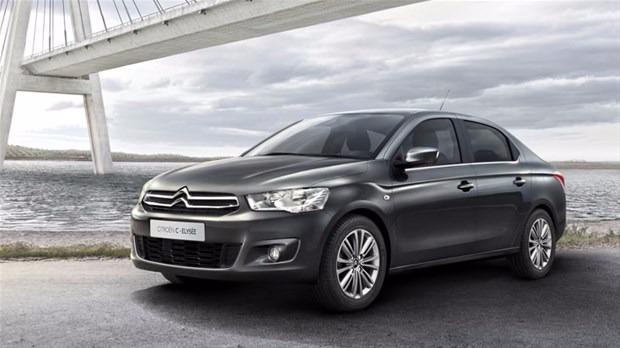 <p><strong>Citroen C-Elysee 1.2 PureTech 82 HP MANUEL</strong></p>
<p>100 kilometredeki ortalama yakıt tüketimi: 4.9lt</p>