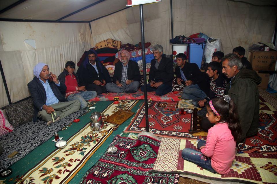 <p>Yaylanın çok serin olduğunu ifade eden Dağtekin, "Burada oruçluyken bile susamıyoruz. Günlük işlerimizle uğraşıyoruz. </p>
<p> </p>