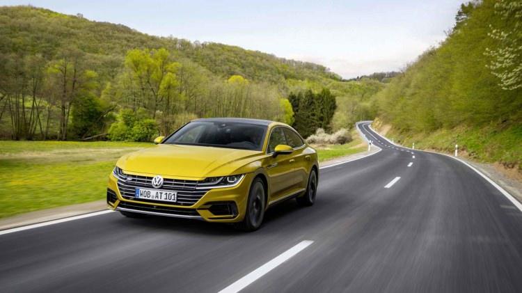 <p><span style="color:#FFA07A"><strong>Volkswagen Arteon</strong></span>, Euro NCAP testlerine <em><strong>'standart güvenlik ekipmanı'</strong></em> ile girdi.</p>