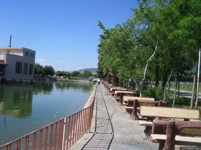 <p>İl: Kilis<br />
İlçe: Merkez<br />
Nüfus: 90.327</p>

<p> </p>
