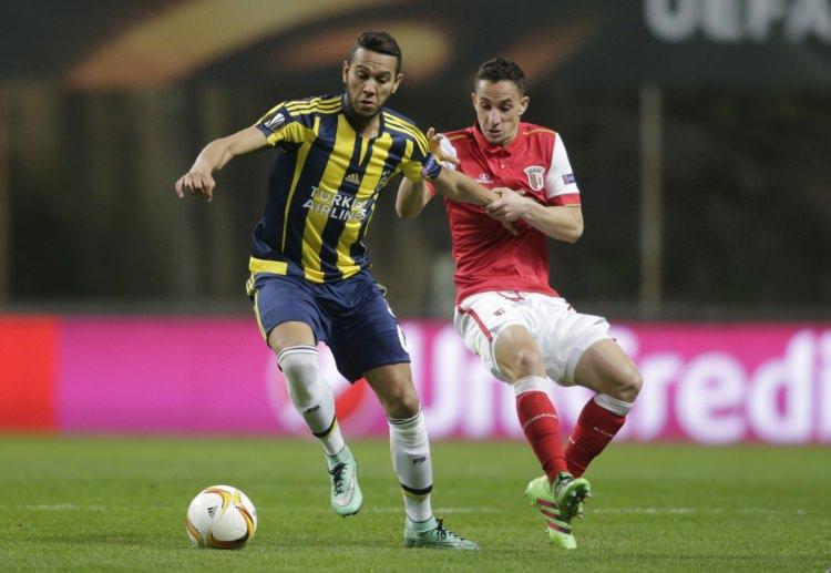 <p>Kadroda kendisine benzer tarzda çok fazla oyuncu olması nedeniyle, eğer alındığı fiyat olan 8 milyon Euro civarında bir teklif gelirse takımdan ayrılabilir.</p>
