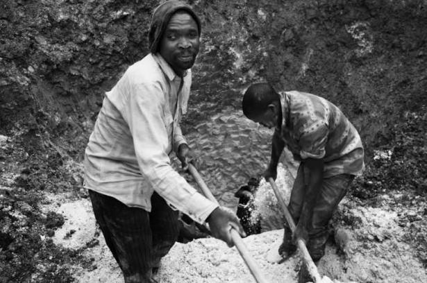 <p>Kaçırılan koltan, öncelikle ABD olmak üzere batı ülkelerine ihraç ediliyor.</p>

<p> </p>
