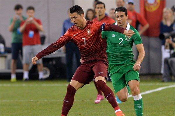 <p><strong>Cristiano Ronaldo</strong><br />
Serveti: 230 milyon dolar</p>
