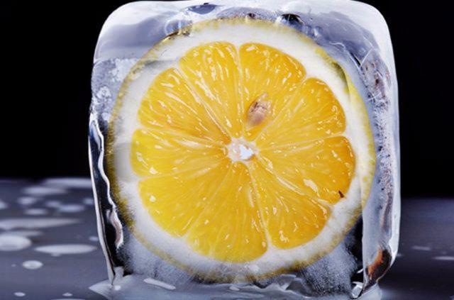 <p>Tamamını kullanmadığınız limonu mutlaka buzluğa koyun </p>
<p> </p>