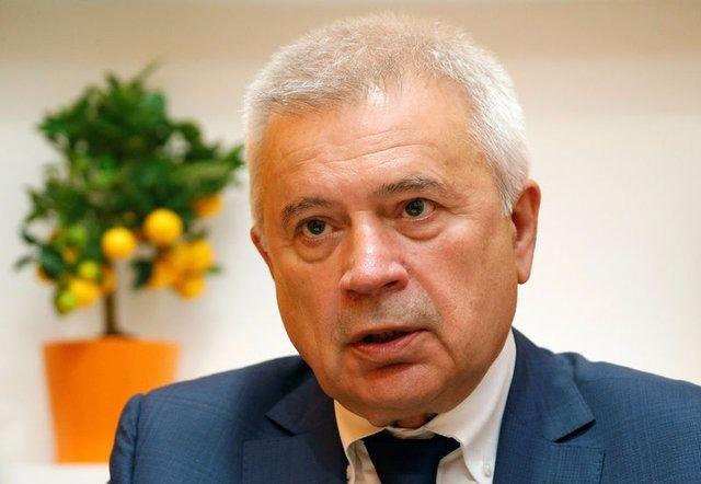 <p>73- Vagit Alekperov - 14.5 milyar dolar</p>
<p>petrol - Rusya</p>