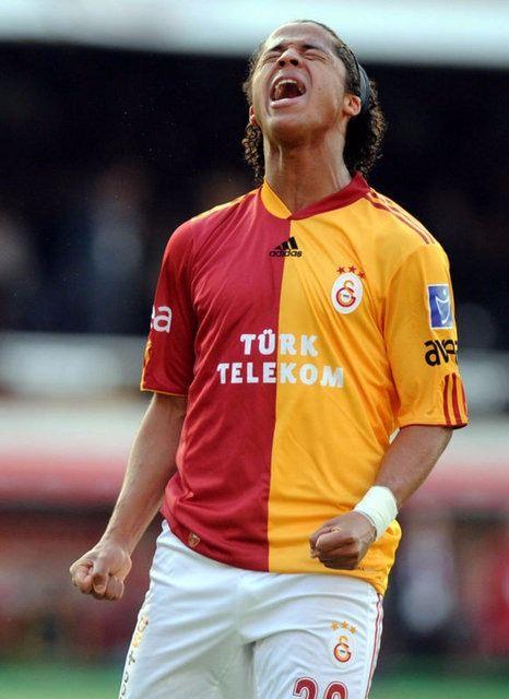 <p>Giovani dos Santos - Yaşı: 27 - Takımı: Los Angeles Galaxy (ABD)<br />
 </p>

<p> </p>
