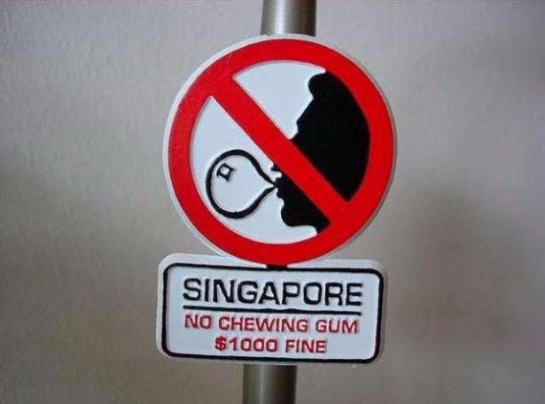 <p>Singapur'da sakız bulundurmak veya satmak yasak.</p>

<p> </p>
