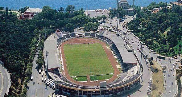 <p>İnönü Stadyumu - 2000</p>

<ul>
</ul>
