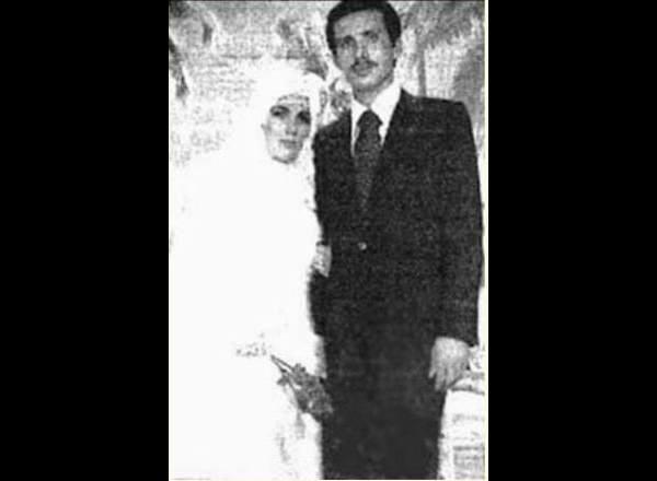 <p>Recep Tayyip Erdoğan ile Emine Gülbaran'ın evlilik resmi</p>

<p> </p>
