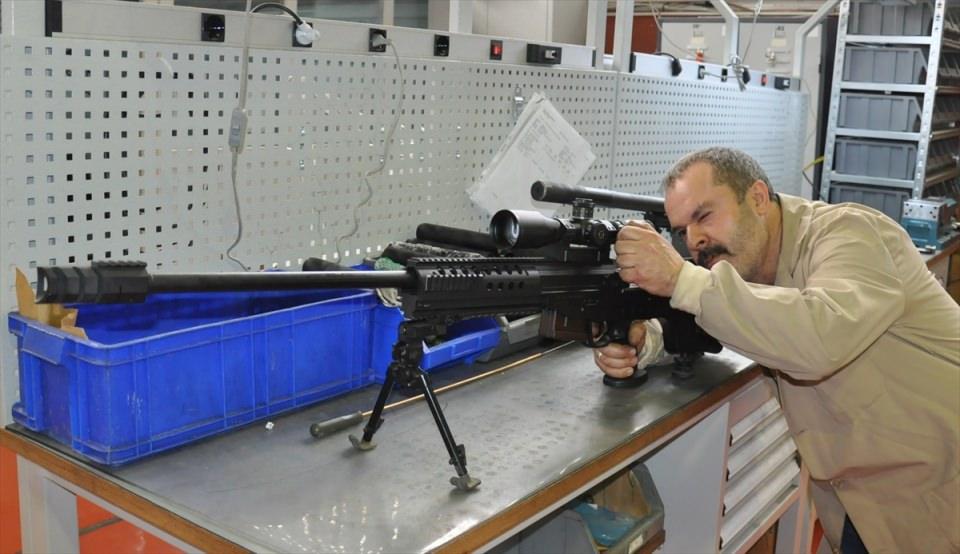 <p>Türk mühendis ve işçileri tarafından tasarlanıp üretilen Milli Piyade Tüfeği MPT-76'nın, MKEK Kırıkkale Silah Fabrikasında seri üretimine geçildi.  </p>

<p> </p>
