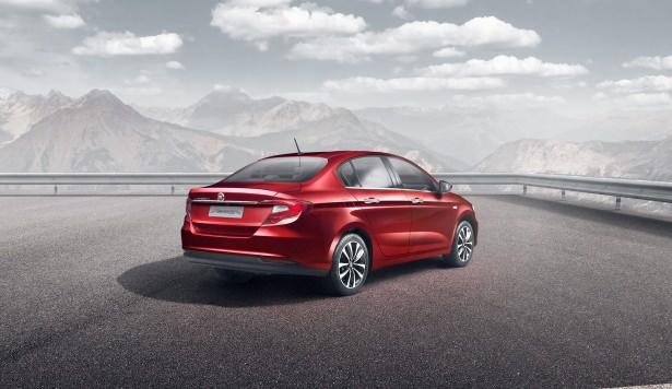 <p>Fiat Egea 50 bin 900 TL. 15 bin TL'lik kısmı için 15 ay faizsiz kredi sunuluyor.</p>