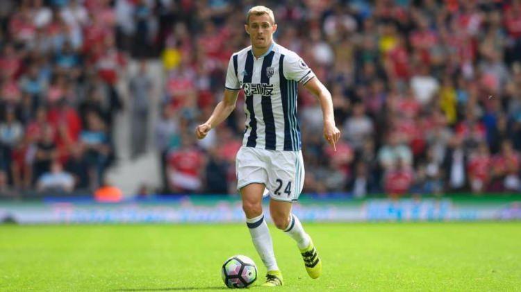 <p>DARREN FLETCHER | Yıllar boyunca Manchester United formasını terleten Darren Fletcher'a bağırsak ve kolonunda ortaya çıkan bir hastalık olan ülseratif kolit teşhisi konuldu. Bir süre futbola ara veren Fletcher sağlıklı bir şekilde West Brom forması giyiyor.</p>