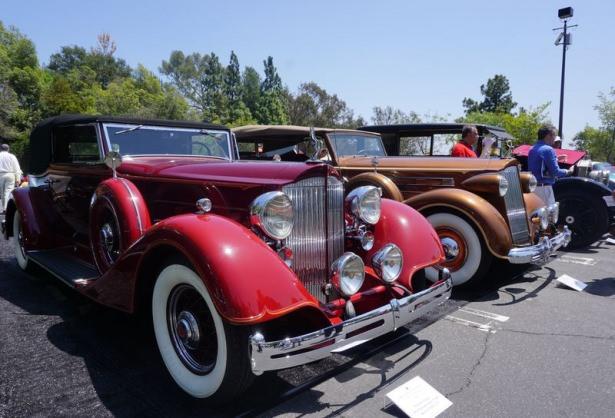 <p>Beverly Hills sosyetesinin klasik araba meraklılarını biraraya getiren Concours d’Elegance Klasik Otomobil Şovu Beverly tepelerindeki Greystone Malikanesi’nde yapıldı. ​</p>
