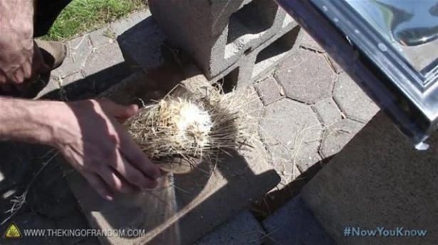 <p>Böylece ellerinizi bile kullanmadan doğal olarak ateşin yanmasını uzaktan izleyebilirsiniz.</p>
<p> </p>