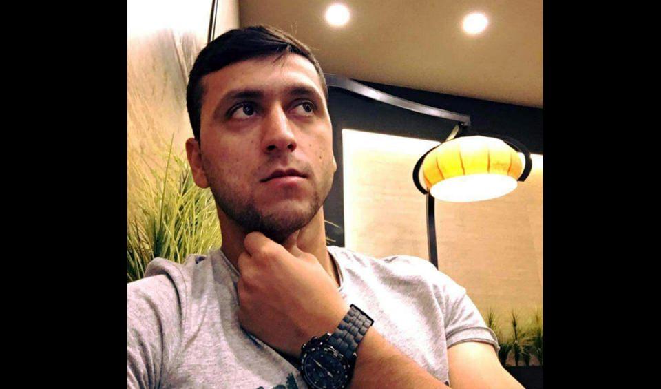<p>Haberi duyan şehit yakınları ve komşuları da eve gelerek şehidin annesi Songül ve babası Muzaffer Pınar'ı teselli etmeye çalıştı. </p>