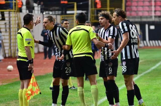 <p><strong>MANİSASPOR</strong></p>
<p>Süper Lig'de yer aldığı sezon sayısı: 6</p>
<p>Şu an bulunduğu lig: 1. Lig</p>