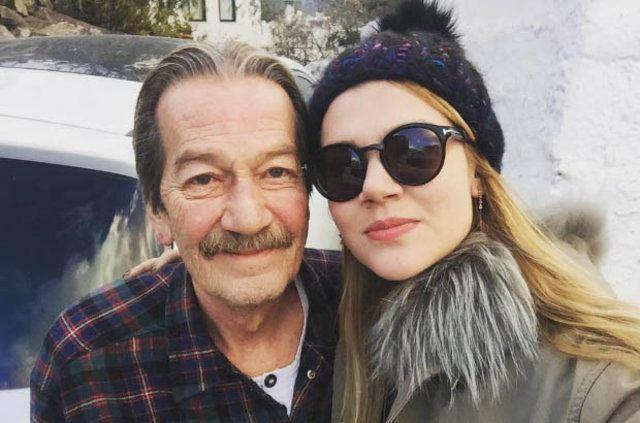 <p>Derya Şensoy ve babası <strong>Ferhan Şensoy</strong></p>