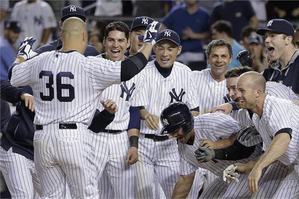 <p><strong>New York Yankees</strong><br />
Amerikan Futbol Ligi'nin en önemli takımlarından New York Yankees'in değeri 2,5 milyar dolar.</p>