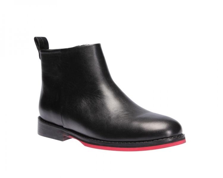 <p>İnci Hakiki Deri Siyah Kadın Bot 1798</p>
<p><strong>199,99 TL</strong></p>