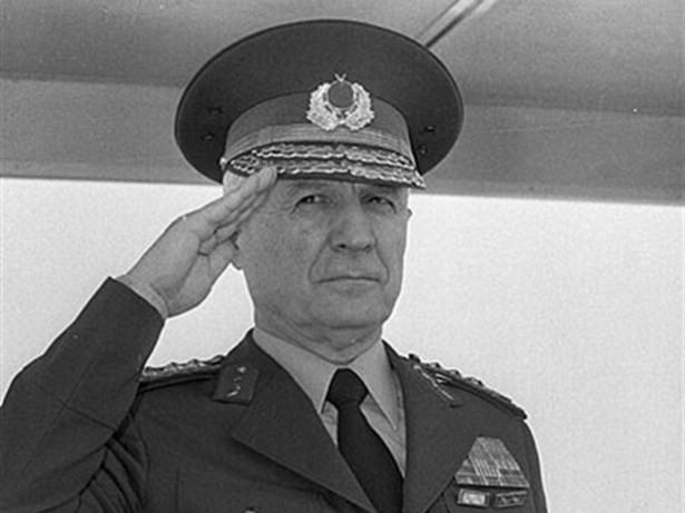 <p>"Ordu yönetime el koydu" anonsuyla başlayan süreç, Türkiye'nin yakın tarihinde derin izler bıraktı.</p>