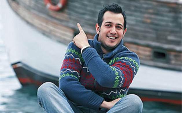 <p>Sarp Apak, oyuncu (1981)</p>
