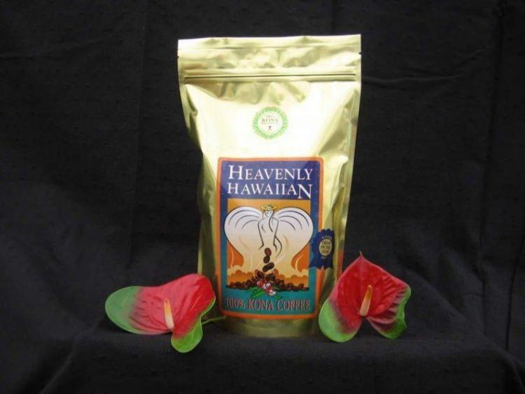 <p>8- Hawaiian Kona Kahvesi- Hawaii</p>
<p>Hawaian Kona Kahvesi, Hawai adasının Kuzey ve Güney Kona bölgesinde yetişmektedir. İçimi Bourbon kadar rahat olan bu kahve çeşidi, adını pahalı kahveler sıralamasında 8. sıraya yerleştirmiştir. Kilogram fiyatı ise yaklaşık 75 $ olarak bilinmektedir.</p>