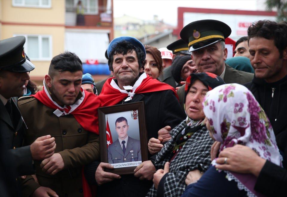 <p>Piyade Uzman Çavuş Ferhat Demir - Bursa<br />
</p>