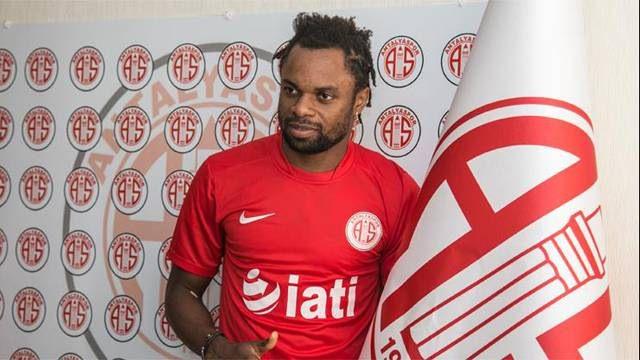 <p>Yekta Kurtuluş(Antalyaspor)</p>