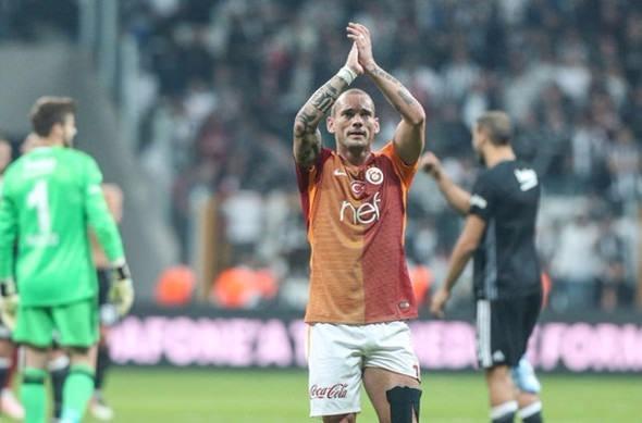 <p>18 - Wesley Sneijder <br />
Inter - Galatasaray <br />
7.5 milyon euro</p>
