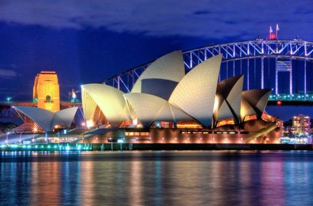 <p>Opera House (Sydney, Australia)</p>

<p> </p>
