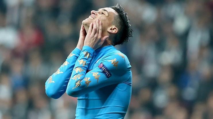 <p>BAYERN’DEN SONRA 4 PUANI O ALDI<br />
<br />
2011-12 sezonundaki Bayern Münih’ten sonra Napoli’den Şampiyonlar Ligi grup aşamasındaki iki maçta da puan alan tek takım Beşiktaş oldu.</p>