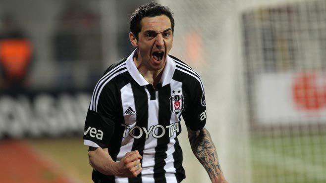 <p>Roberto Hilbert - Yaşı: 31 - Takımı: Bayer Leverkusen (Almanya)</p>

