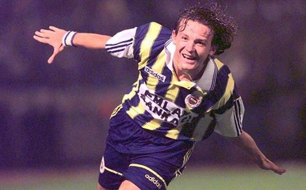 <p>6- Elvir Balic (9,5 milyon Euro) Aziz Yıldırım'ın göreve geldikten sonra yaptığı ilk pahalı transfer. 1998 yılında 9,5 milyon Euro ödenerek Bursaspor'dan Fenerbahçe'ye transfer oldu.</p>
<p> </p>
