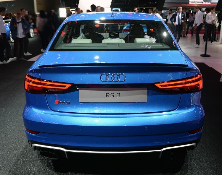 <p><span style="color:rgb(172, 172, 172)">Audi RS3</span></p>
