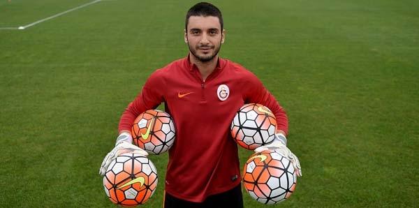 <p>Cenk Gönen</p>
