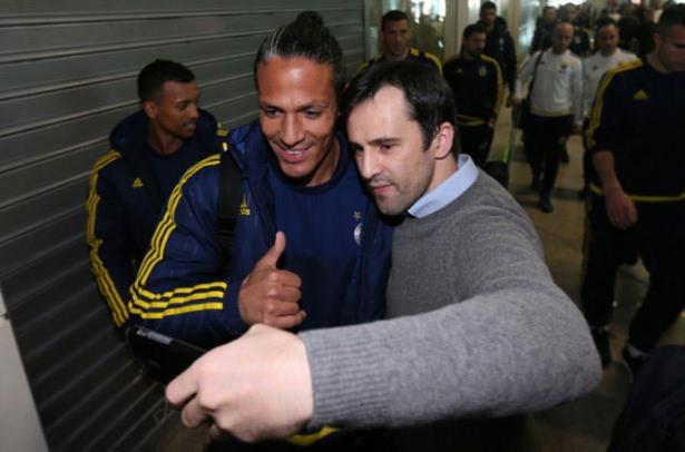<p>Bruno Alves</p>
